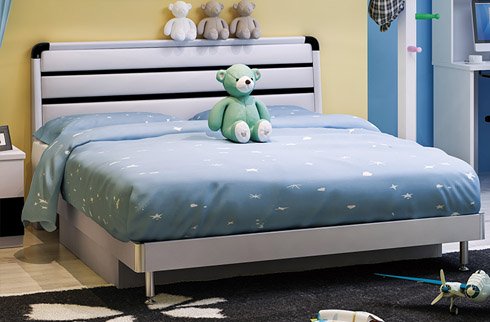 Có nên lựa chọn bộ giường ngủ công nghiệp cho bé không?