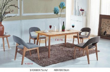 Gợi ý 7 mẫu bàn ghế gỗ nhà hàng đẹp, chất lượng tốt nhất hiện nay